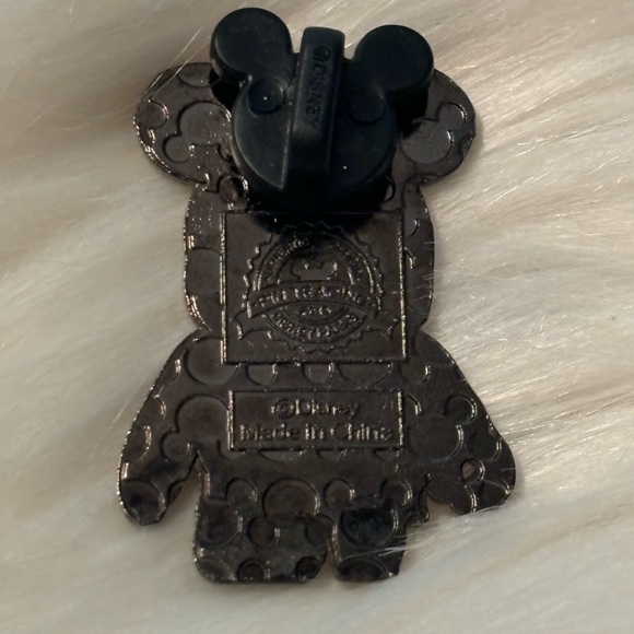Disney Trading Pin - Picture 2 of 2